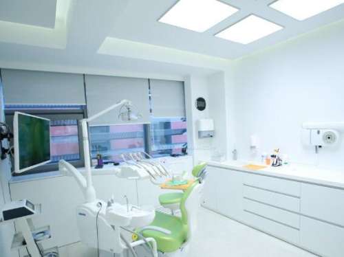 上海万盛口腔门诊怎么样？正规吗？附王甘露医生、机构资料